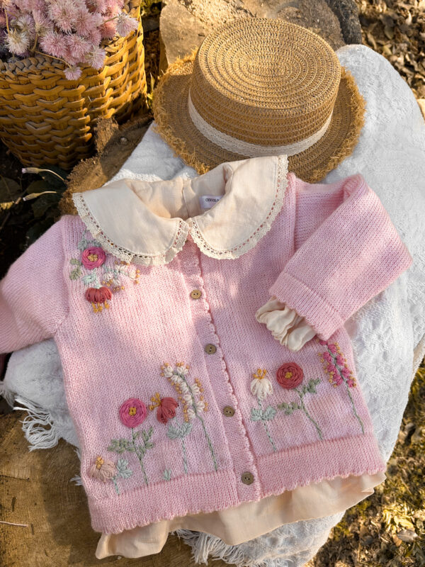 Cárdigan Flores Silvestres Rosa - Image 4