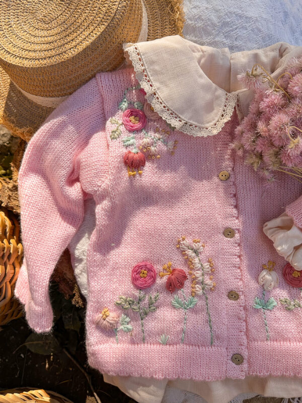 Cárdigan Flores Silvestres Rosa - Image 5