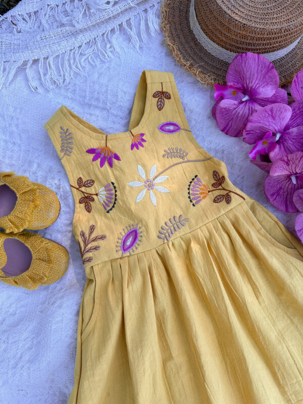 Vestido Natal Amarillo Hija - Image 3