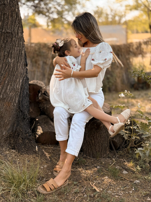 Blusa Fresas Mom - Image 7