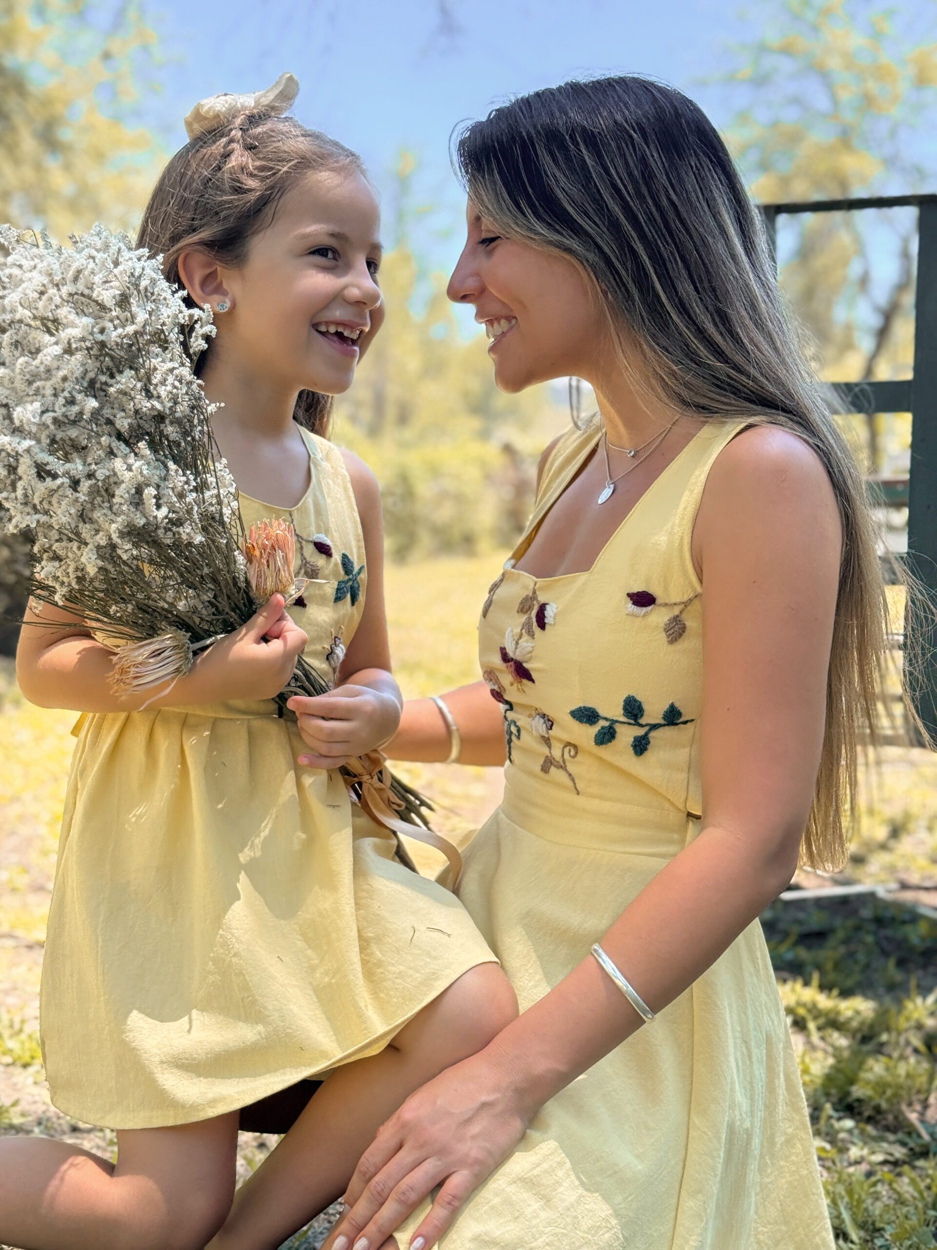 Vestido Sol de Hija - Image 9