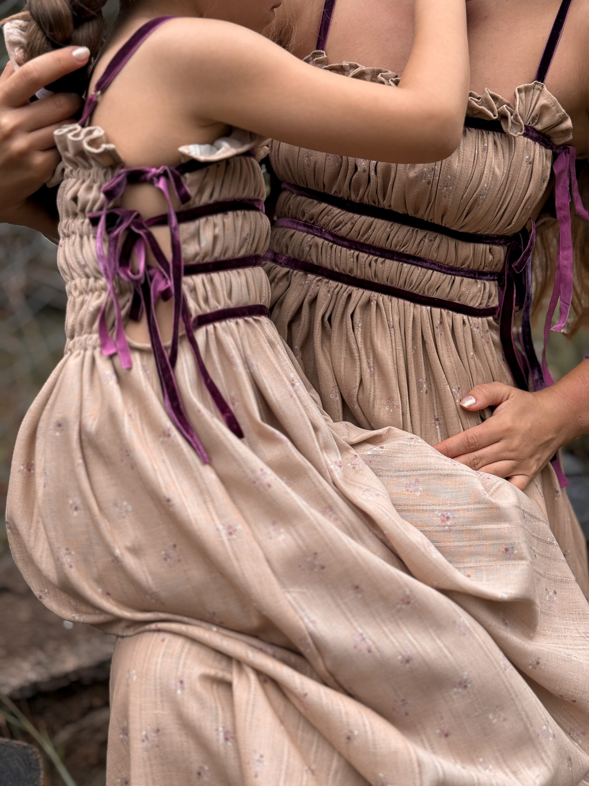 Vestido Orquídea Burgundy de Hija - Image 5