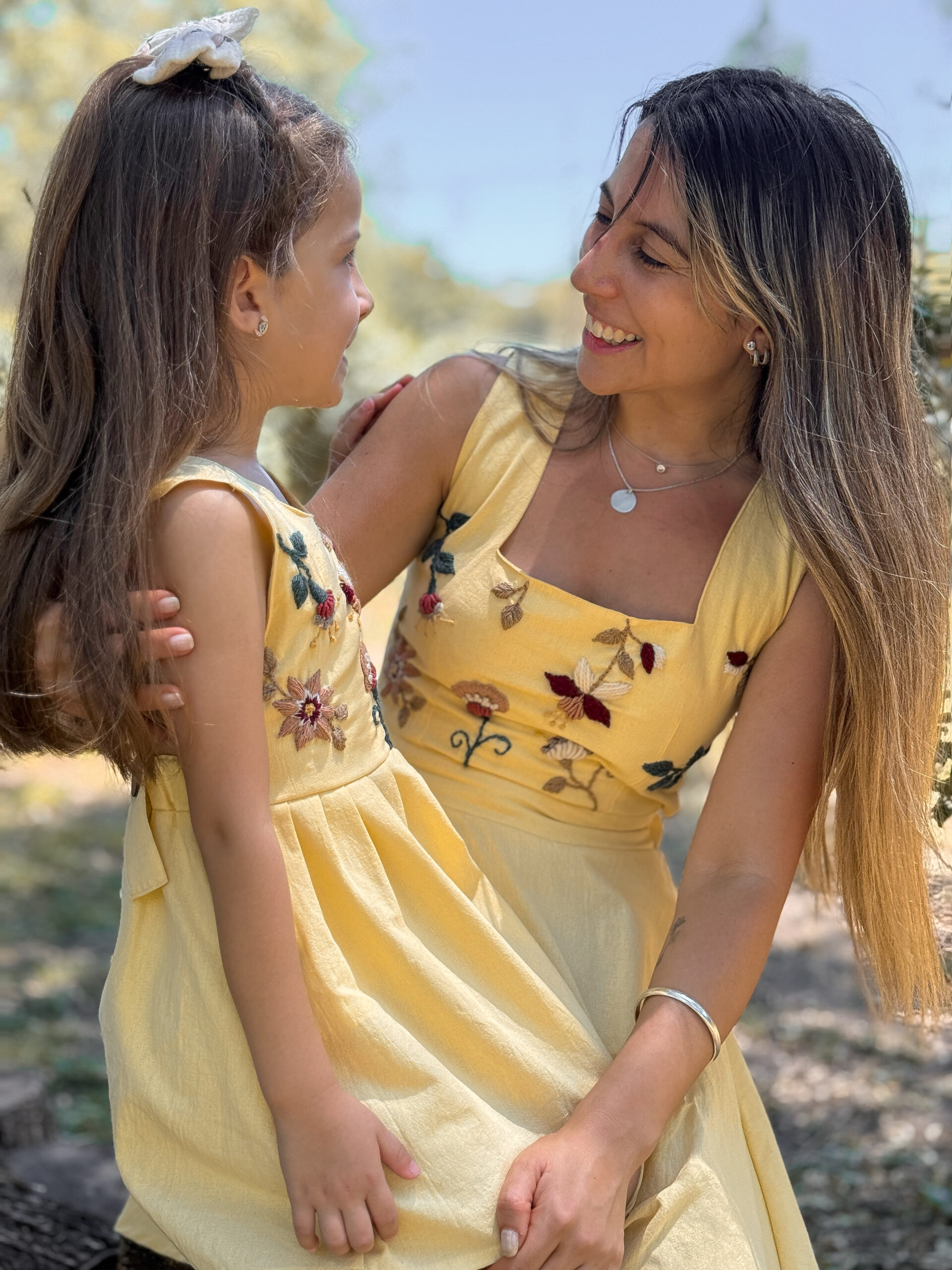 Vestido Sol de Hija - Image 13