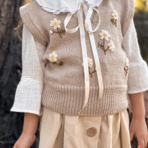 POR ENCARGO Chaleco Bouquet de Margaritas Niña
